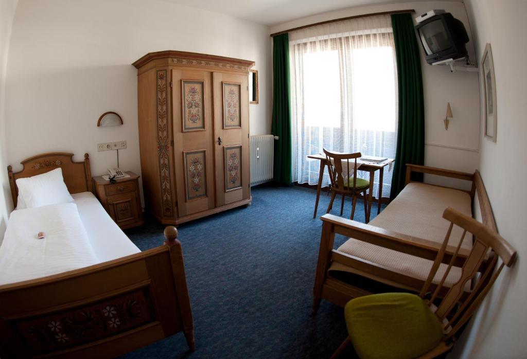 Gaestehaus Obwexer Matrei in Osttirol Room photo
